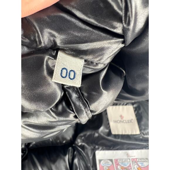 Moncler Fulmarus Fox Fur Trimmed Long Down Jacket in Black - Picture 12 of 16